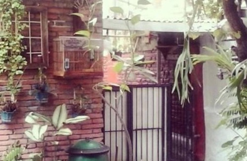 Klojen Bed & Breakfast | villas in batu indonesia homestay