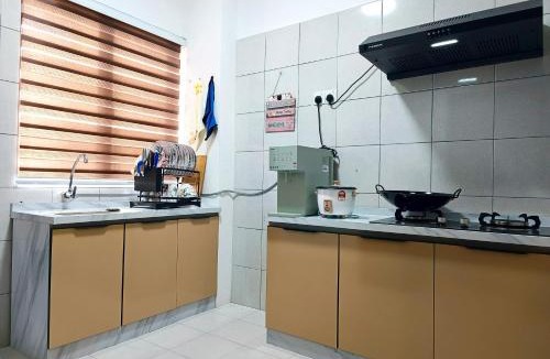 Bandar Penawar House | Villma Homestay