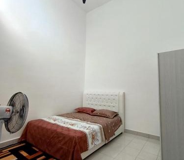 Bandar Penawar House | Villma Homestay