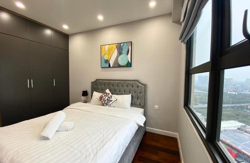 Trung Hoa Nhan Chinh Apartment | Vinhomes D'capital Trần Duy Hưng - Blissful Homestay