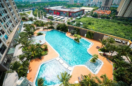 Trung Hoa Nhan Chinh Apartment | Vinhomes D Capitale by Emily in Town
