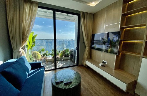 Ngoc Khanh Apartment | VINHOMES METROPOLIS 3 BEDROOMS