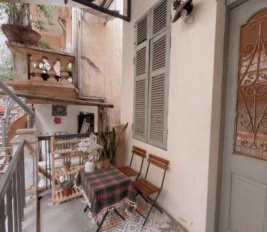 Hang Trong Apartment | Vintage Hanoi Apartment Walk to Old Quarter