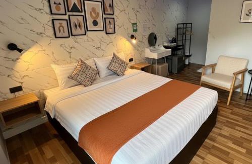 Pong Hotel | ViphuananResort