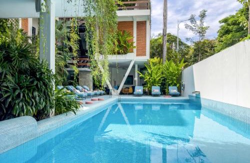 Downtown Siem Reap Hotel | Viroth's Villa
