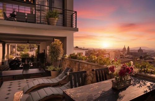 Colonia Azteca Villa | Vista Vieja, 6BR Luxury Villa with Pool & City Views