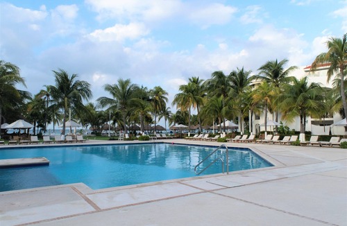 Punta Cancun Villa | Voted Cancun Best Beach Condo For Families & Friends