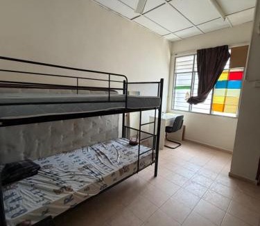 Taman Kota Laksamana House | Voy 1403