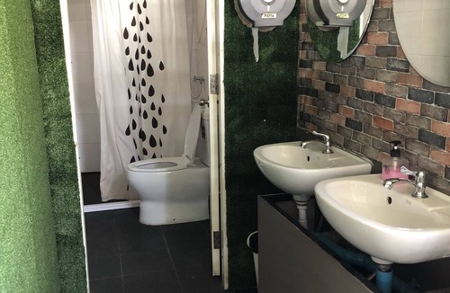 Khlong Toei Hostel | VX The Fifty - Hostel