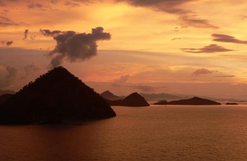 Labuan Bajo Resort | Waecicu Eden Beach Hotel