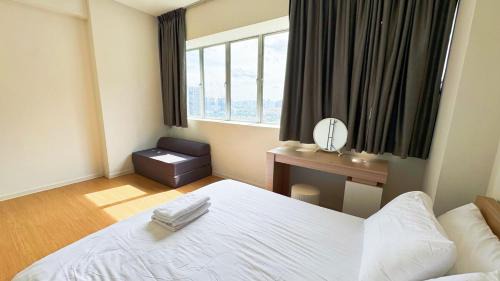 Taman Sri Rampai Apartment | Wangsamas KL Family Penthouse Up to13 PAX