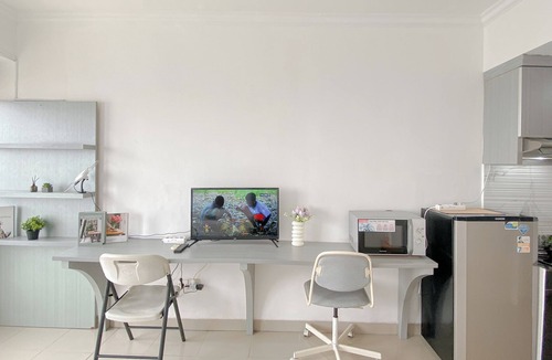 Depok Apartment | Warm And Good Studio Room At Park View Condominium Apartment