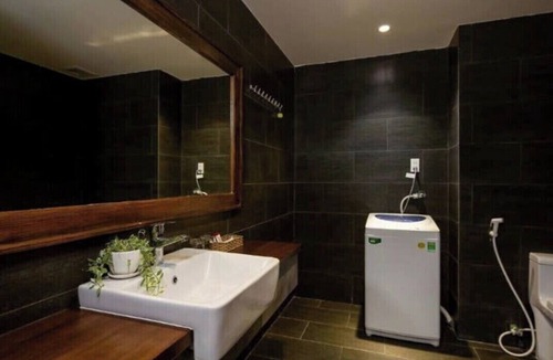 Phuong 8 Apartment | Warm blue apartment in Tan Dinh, D1 - Near Pink Church