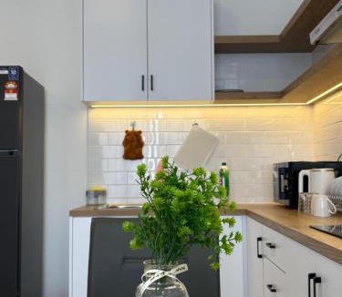 Taman Charming Apartment | Warm Nest - The Podium near Aeon Kch 3 Bed 6pax