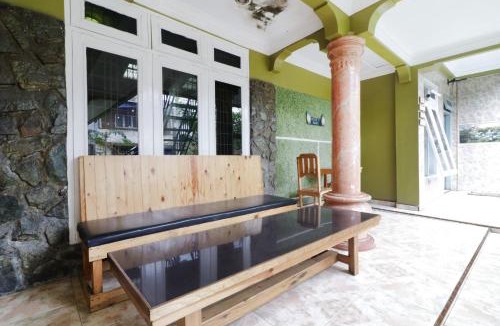 Binjai House | Waroeng Transit & Depary Homestay