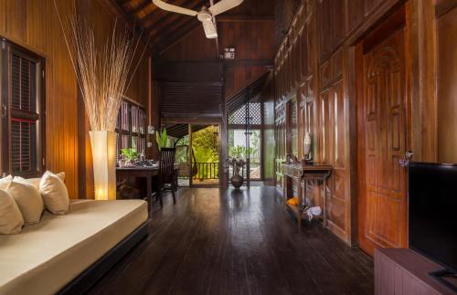 Sangkat Sla Kram Villa | WAT PO HOUSE by Angkor Stays