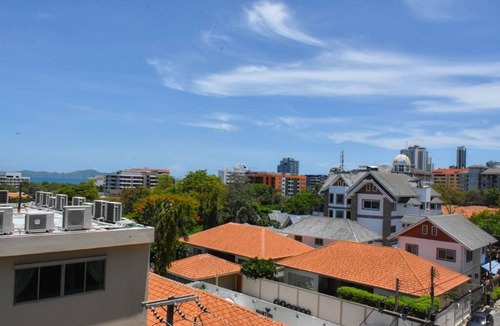 Jomtien Condo | Water Park Premium Sea View Studio ★