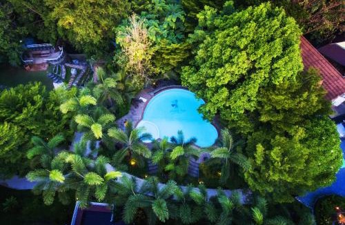 Khanong Phra Resort | Watermill Resort