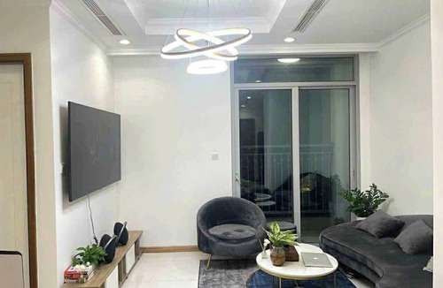 Hang Xanh Apartment | Welcome Vinhome Central park, balcony apartment overlook sparkling Saigonview