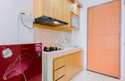 Depok Apartment | Well Furnished and Comfortable Studio Dave Apartment By Travelio