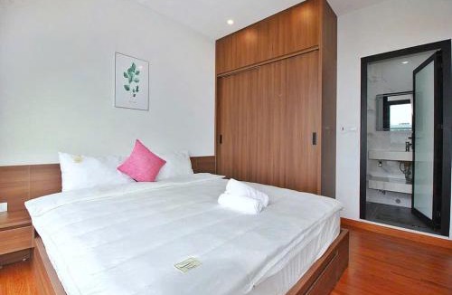 Nhat Tan Apartment | WEST LAKE FLOWER VALLEY 2BR APARTMENt 401