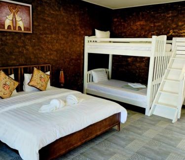 Koh Rong Resort | White Beach Resort Longset