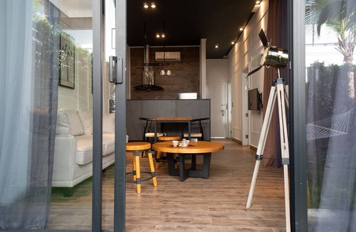 Mittakpheap Hotel | White Boutique Hotel & Residences