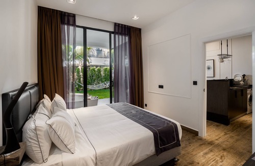 Mittakpheap Hotel | White Boutique Hotel & Residences