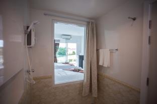 Mai Ngam Hotel | White House
