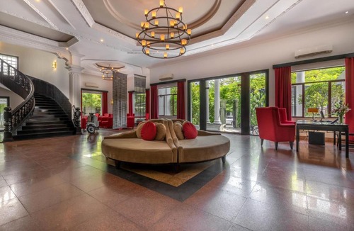 Phnom Penh City Centre Hotel | White Mansion 白色公馆