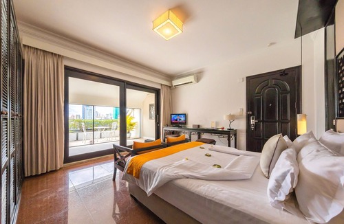Phnom Penh City Centre Hotel | White Mansion