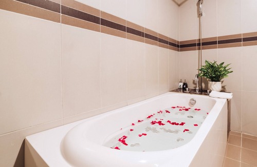 Thai Binh Hotel | White Palace Thai Binh Hotel 1
