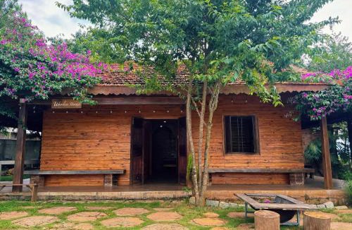 Da Lat Cabin | Wooden House Homestay