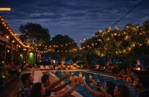 Tran Chau Hotel | Woodstock Beach Camp