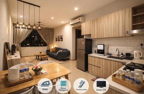 Kampung Sungai Nibong Apartment | WOW! Sea & Penang Bridge View Infinity Pool 2BR