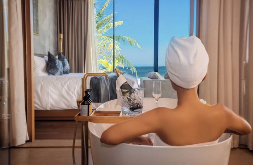 Dien Duong Hotel | Wyndham Royal Beachfront Resort & Spa Hoi An Danang