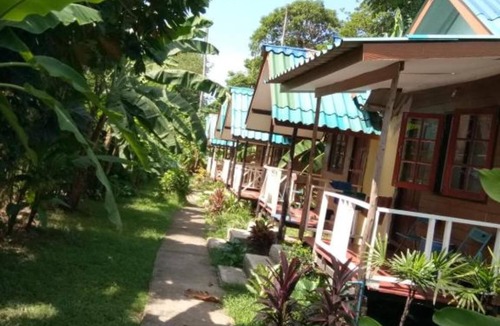 Bai Lan House | X-BAR and Bungalow