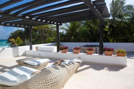 Playacar Fase I House | Xaman Ha beach House- steps from the beach!