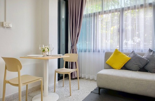 Bang Na Hotel | Xin Hotel at Udomsuk 29
