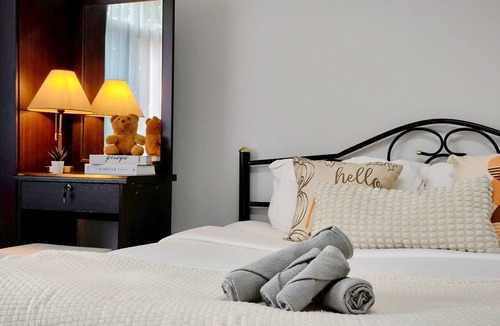 Bang Na Hotel | Xin Hotel at Udomsuk 29