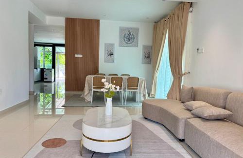 Kampung Nibung House | YANZI homestay
