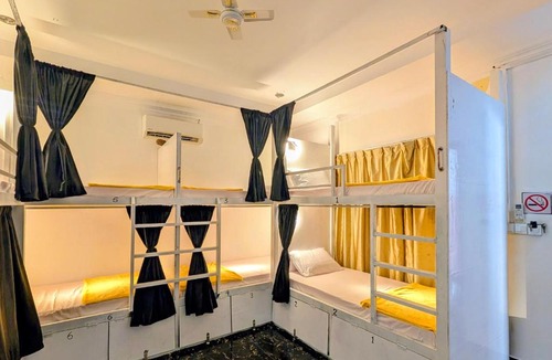 Koh Rong Sanloem Hostel | Yellow Sun M'pay Bay Koh Rong Sanloem