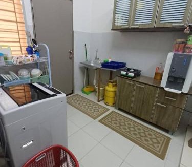 Ayer Panas House | YIE HOMESTAY muslim friendly