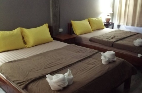 Bang Phra House | Yotin Guest House