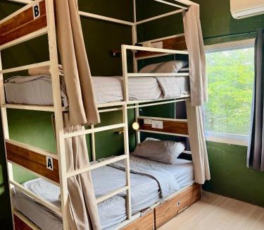 Pakse Hostel | You Empire Hostel & Bar