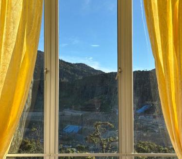 Brinchang Apartment | Yunis Cottage Tranquil mountain views Centrum Cameron Highlands