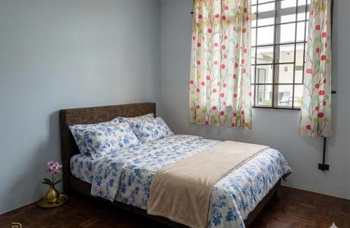 Mukah House | Zara Homestay