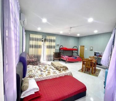 Kampung Telaga Batin House | ZE 76 homestay