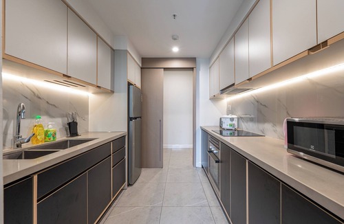 District 1 Apartment | Zenity 3BR Family Stay Pool, Gym & City View