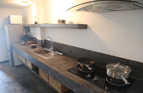 Daun Penh Apartment | Zinc Urbannest apartment